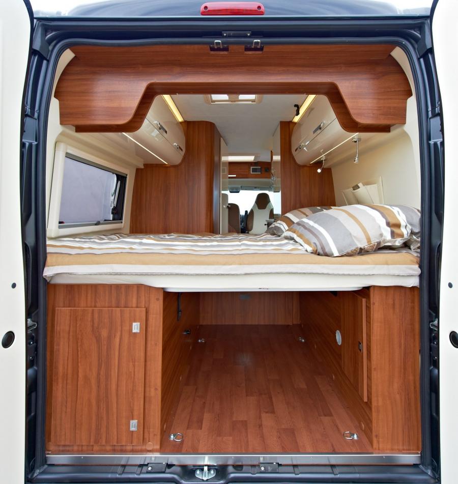Интерьер Karmann Mobil Davis 2015 года  (фото 7 из 8)